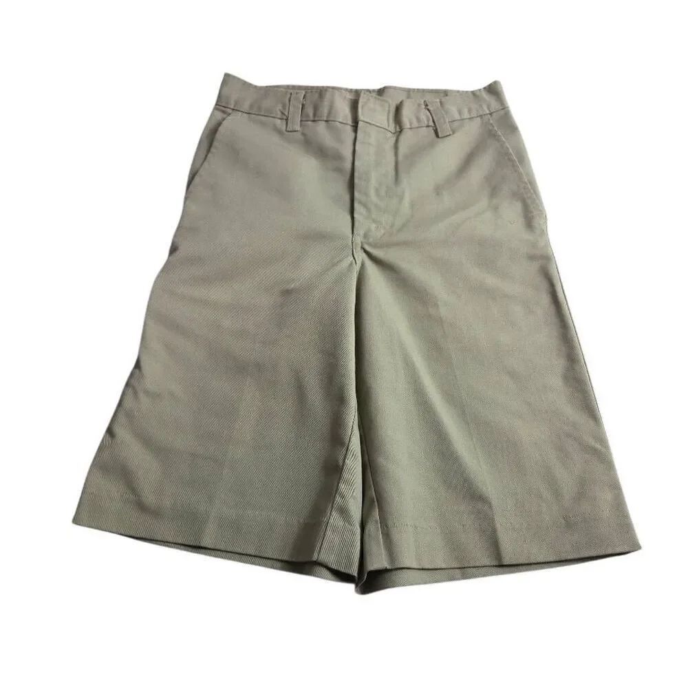 Dickies khaki uniform shorts 12